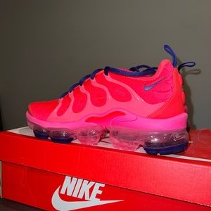 Women’s Vapormax Plus size 7.5